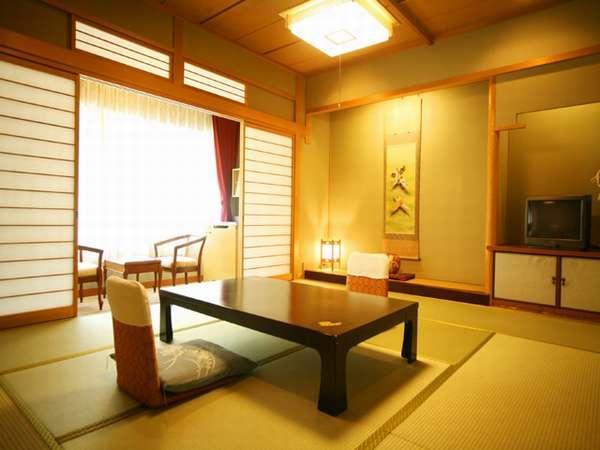 Hotel Kikunoyu Maniwa Buitenkant foto