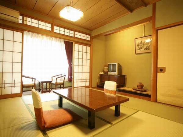 Hotel Kikunoyu Maniwa Buitenkant foto