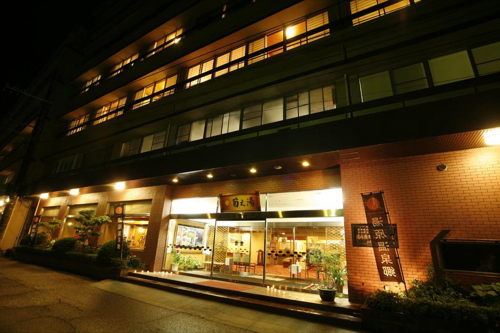 Hotel Kikunoyu Maniwa Buitenkant foto