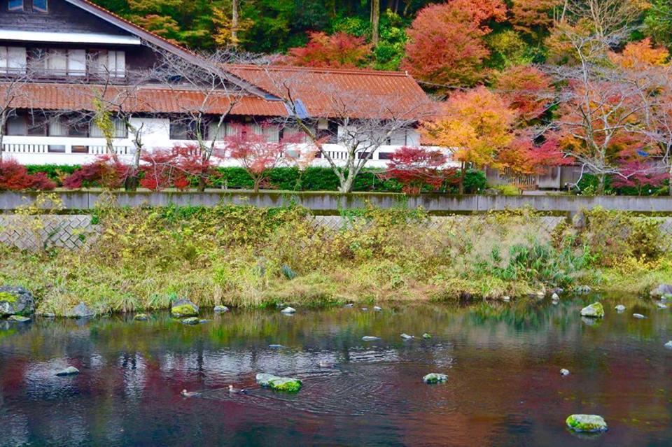 Hotel Kikunoyu Maniwa Buitenkant foto