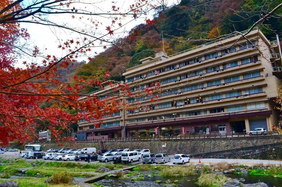 Hotel Kikunoyu Maniwa Buitenkant foto